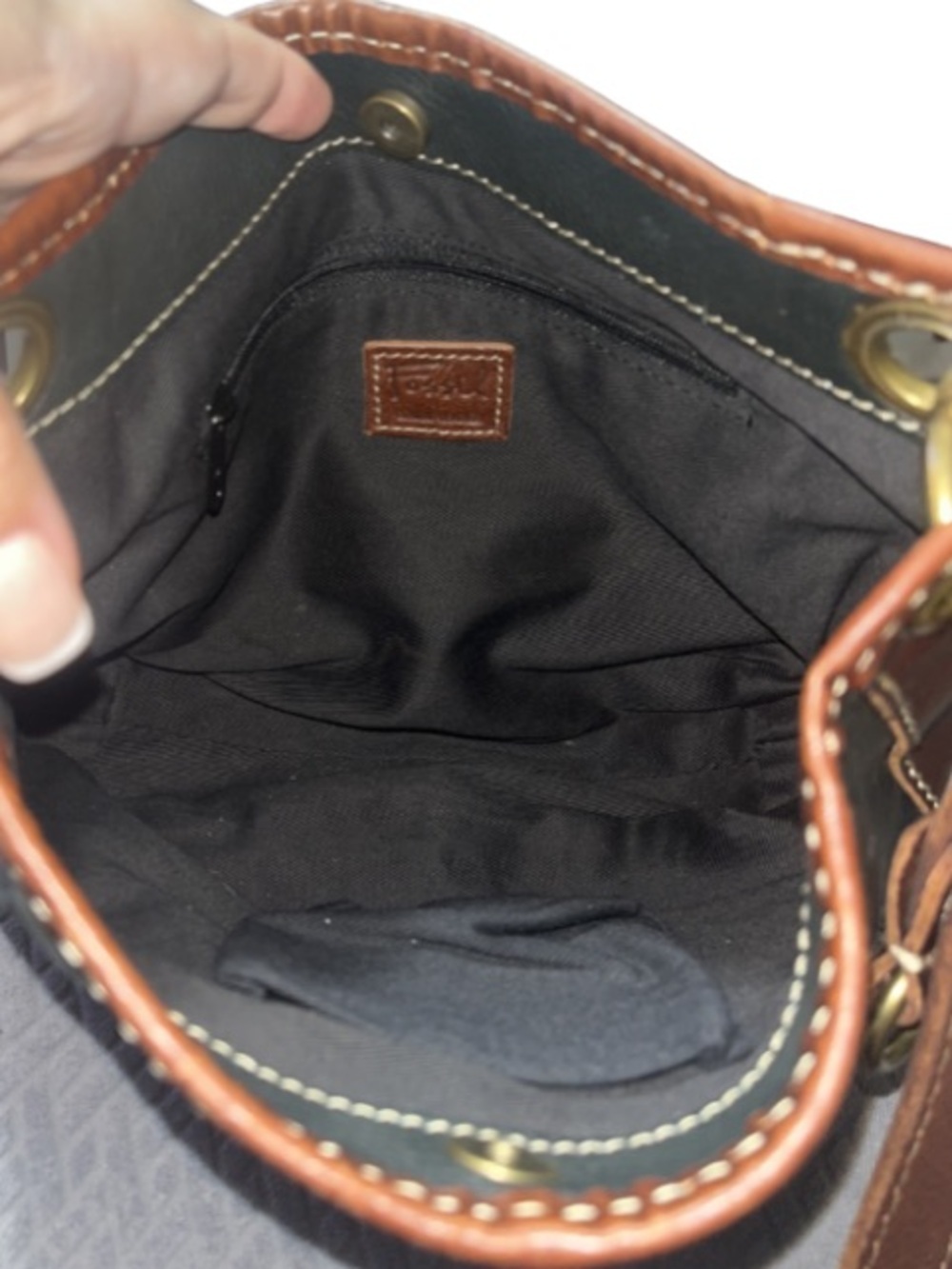 Vintage Fossil Patchwork Tooled
Leather Hobo Bag - Excellent
Condition - Picture 4 of 7